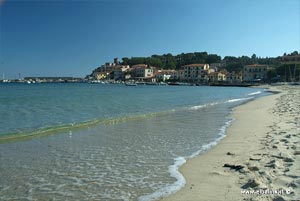 Marina di Campo: the village and the beach